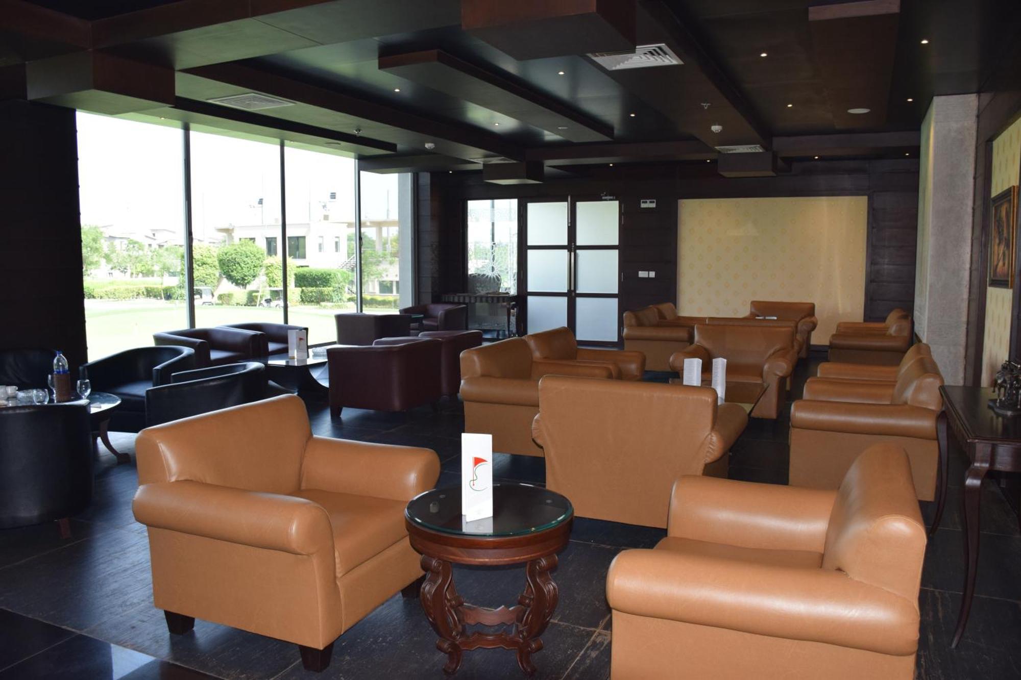 فندق Defence Raya Golf & Country Club لاهور المظهر الخارجي الصورة