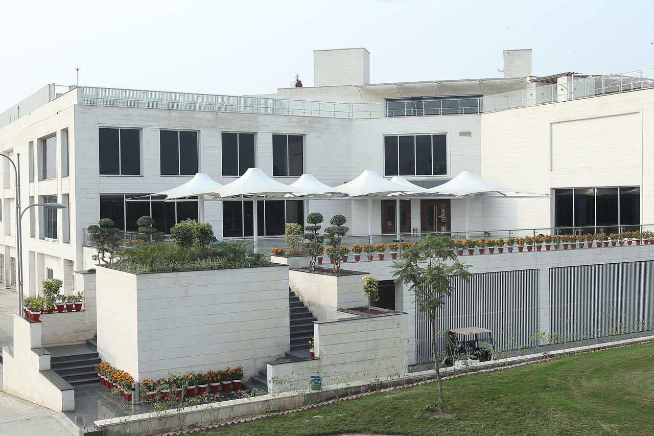 فندق Defence Raya Golf & Country Club لاهور المظهر الخارجي الصورة