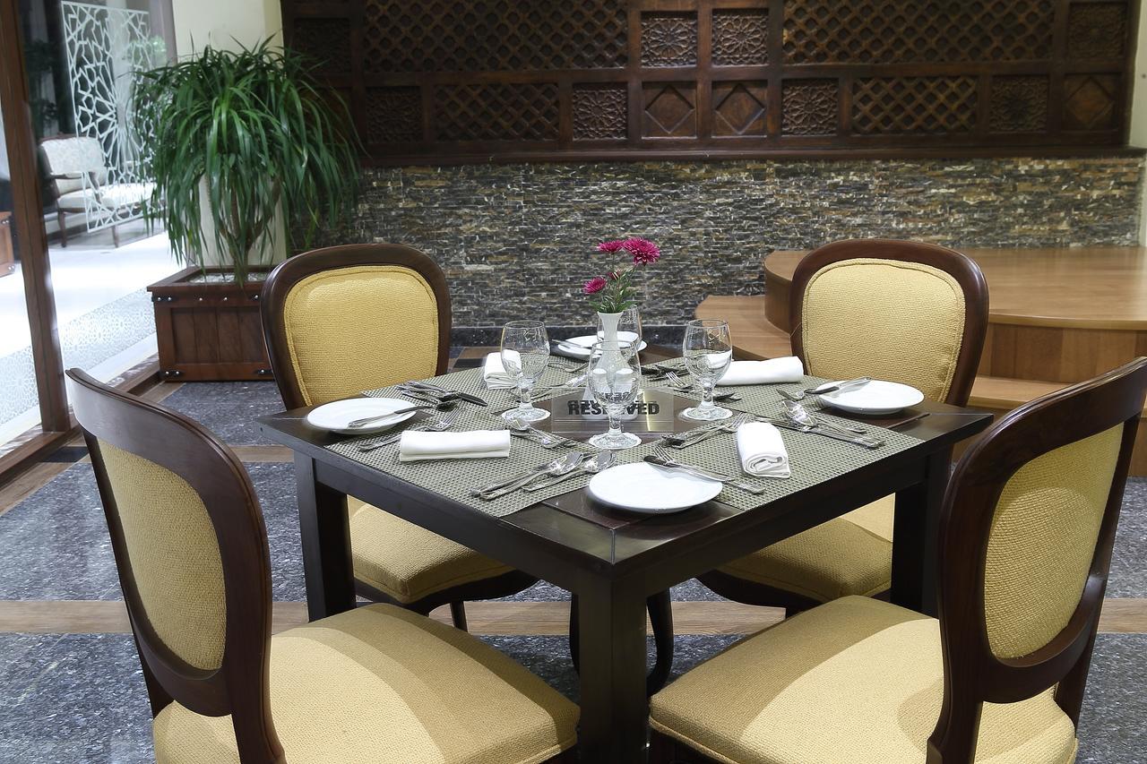 فندق Defence Raya Golf & Country Club لاهور المظهر الخارجي الصورة