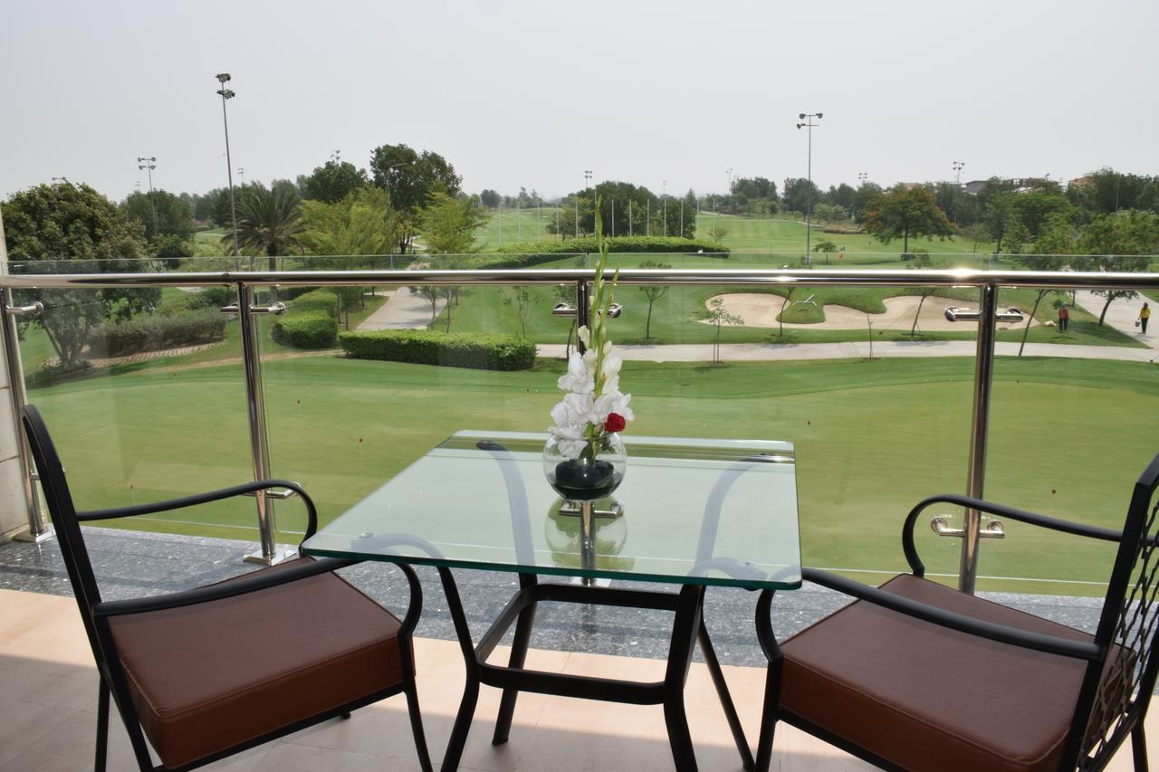 فندق Defence Raya Golf & Country Club لاهور المظهر الخارجي الصورة